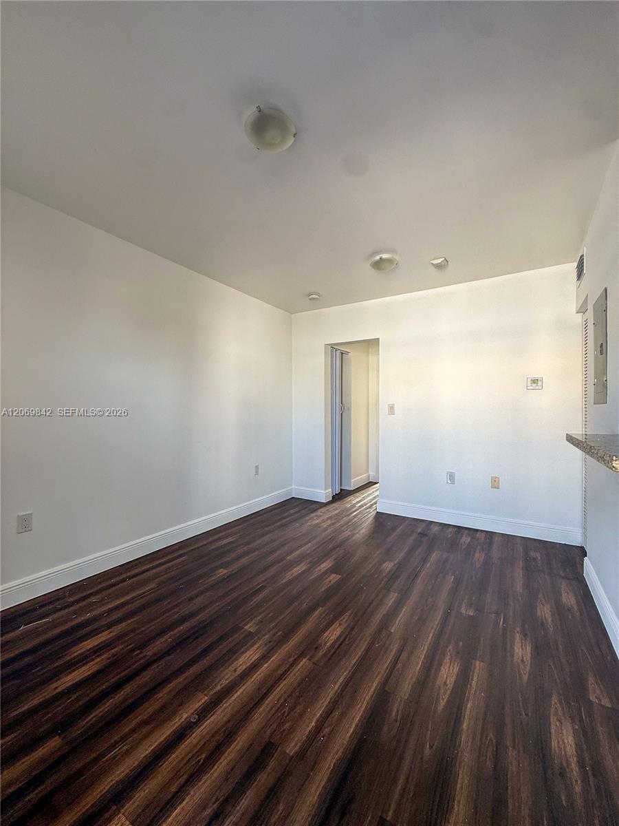 540 NW 7th St # 49, Miami FL 33136 photo 2