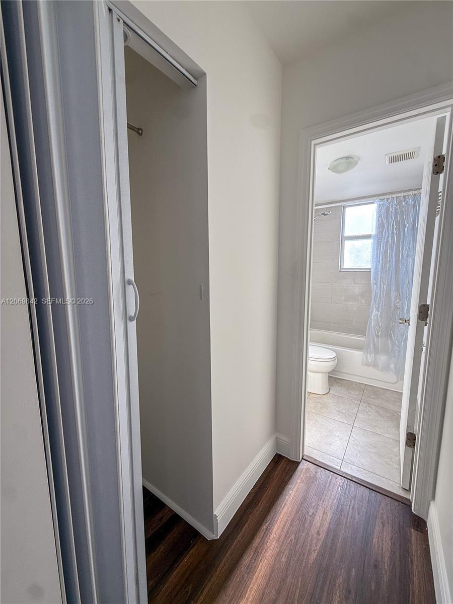 540 NW 7th St # 49, Miami FL 33136 photo 5