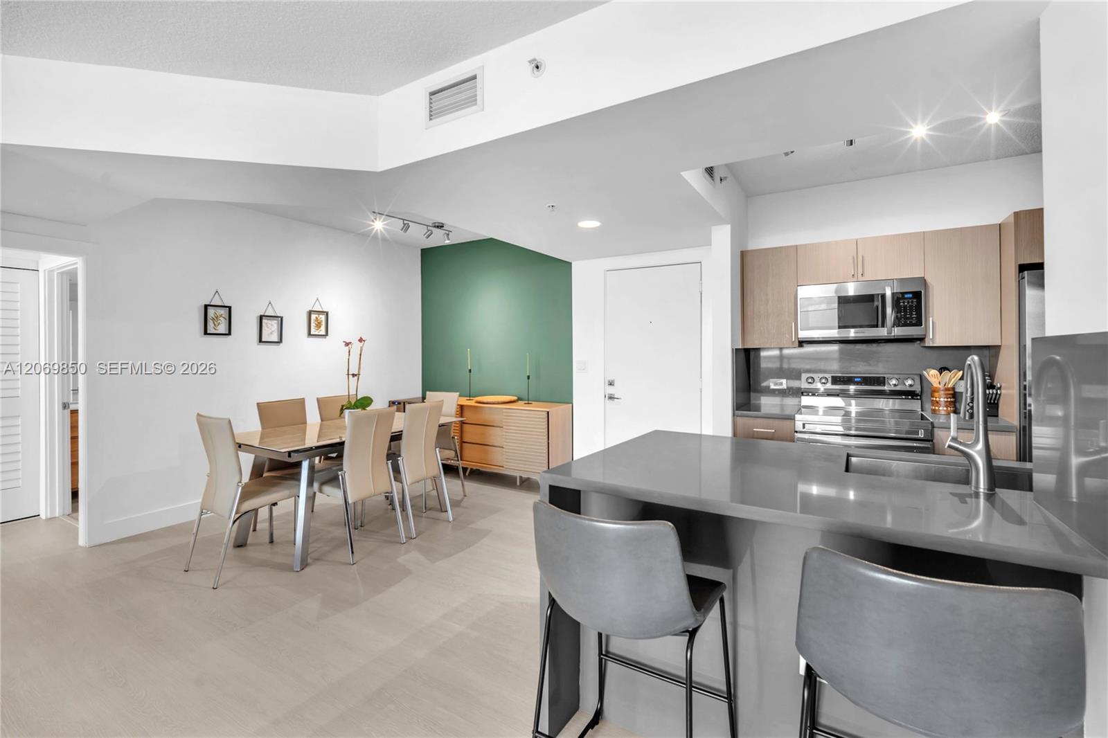 18800 NE 29th Ave, Aventura FL 33180 photo 4