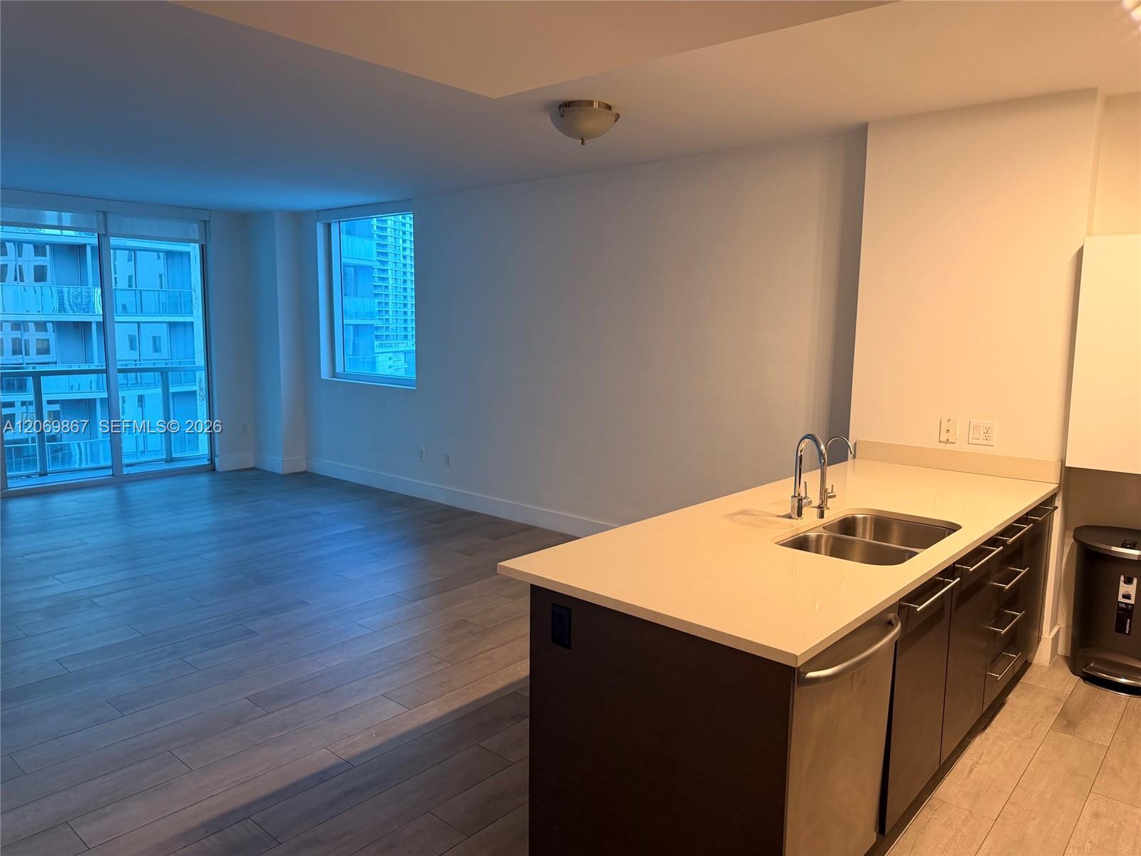 55 SE 6th St # 2007, Miami FL 33131 photo 2