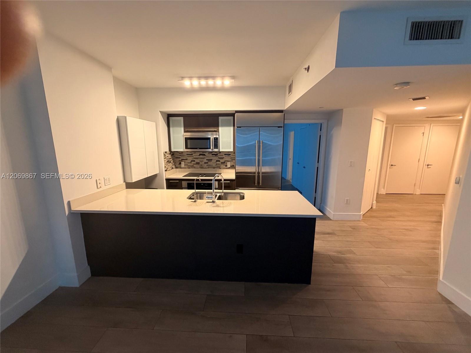 55 SE 6th St # 2007, Miami FL 33131 photo 3