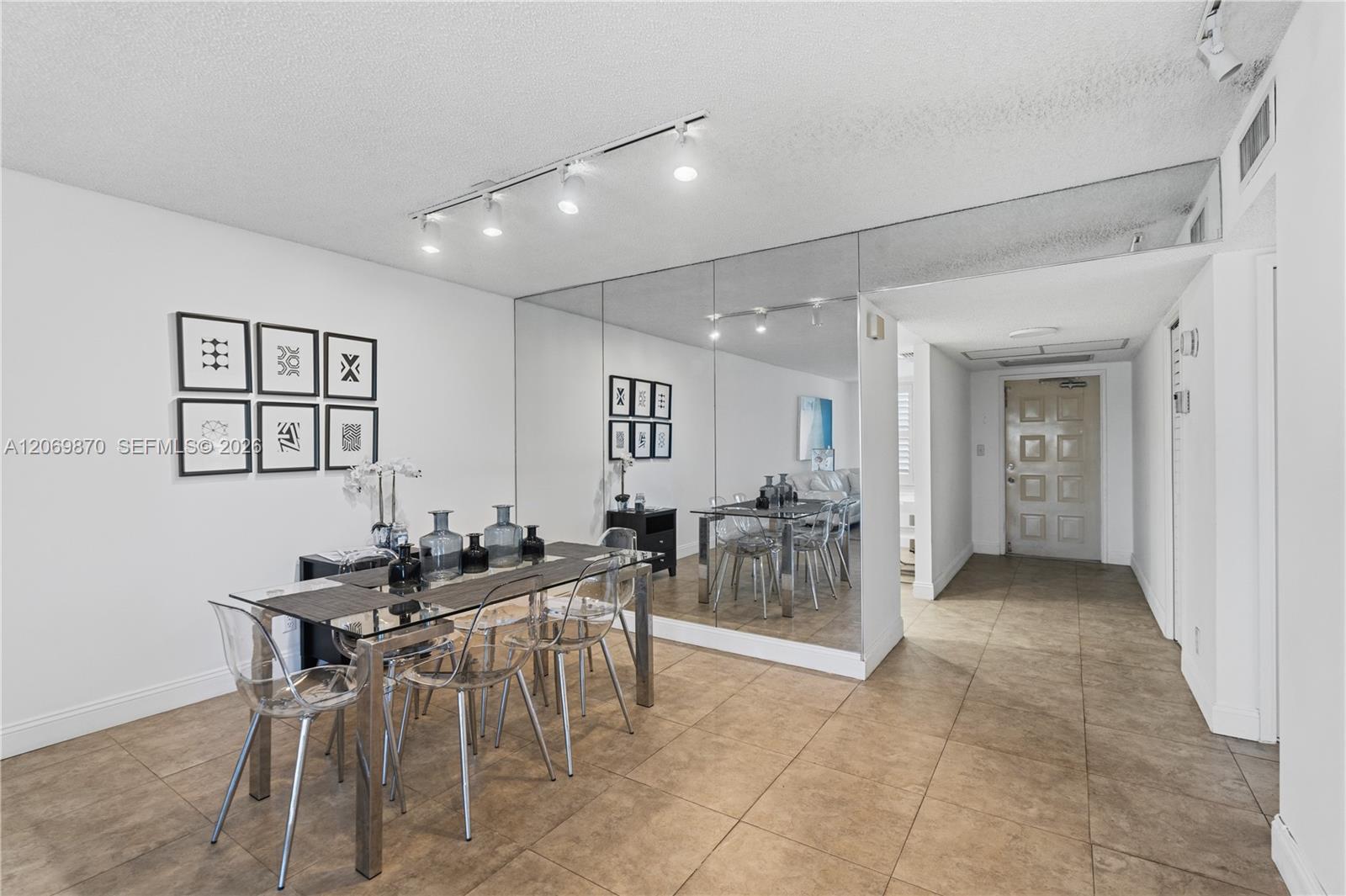 3970 Oaks Clubhouse Dr # 306, Pompano Beach FL 33069 photo 3