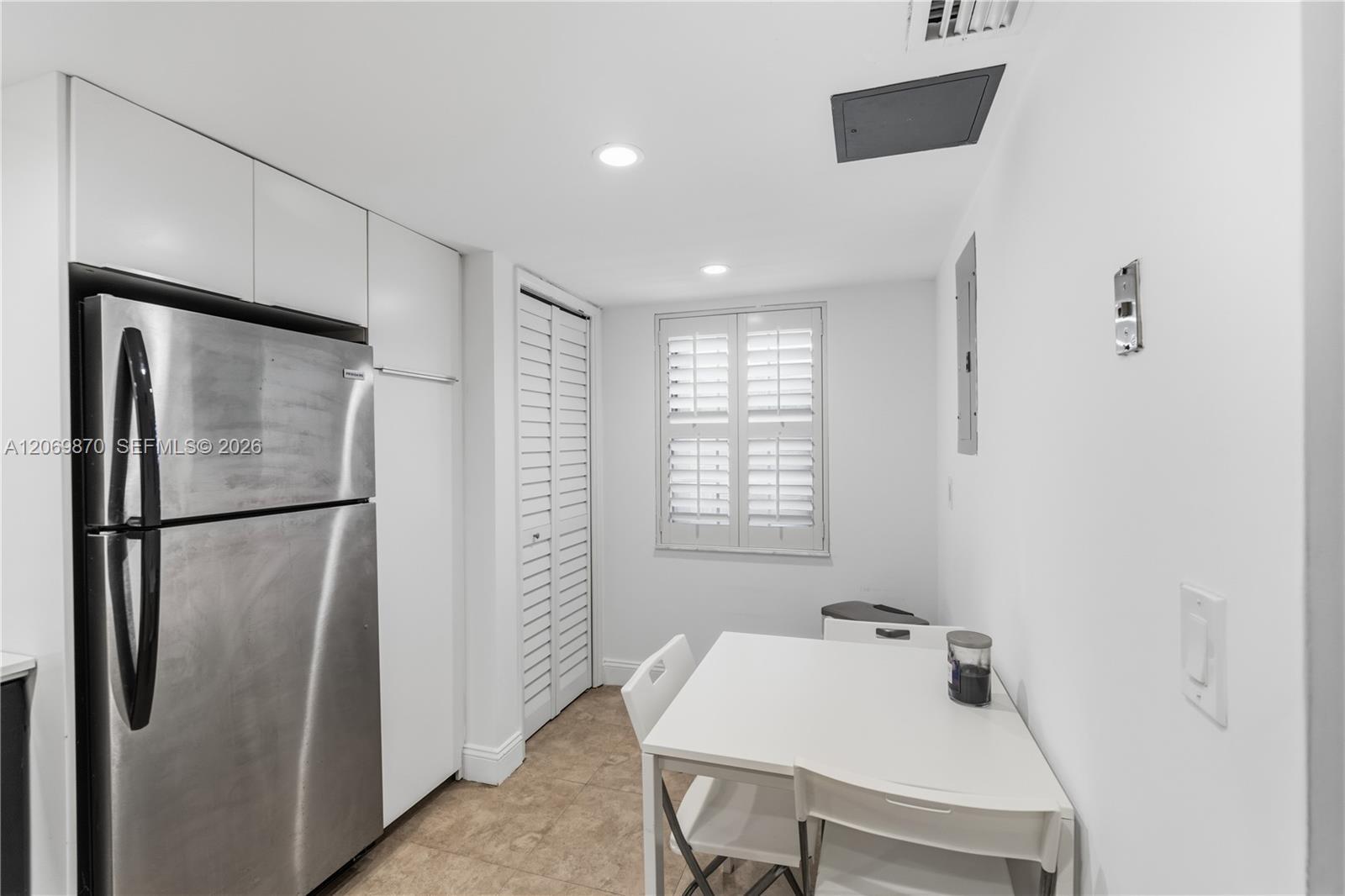 3970 Oaks Clubhouse Dr # 306, Pompano Beach FL 33069 photo 5