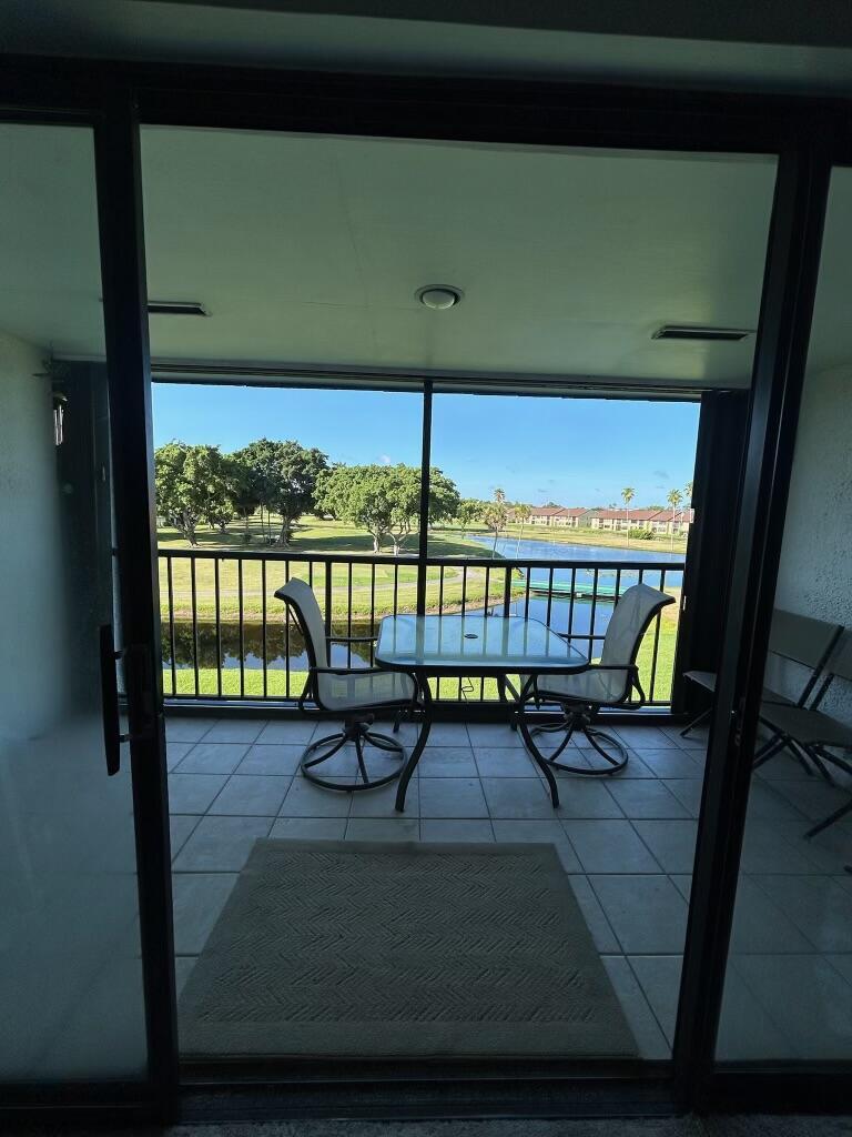 4489 Luxemburg Court, FL 33467 photo 5