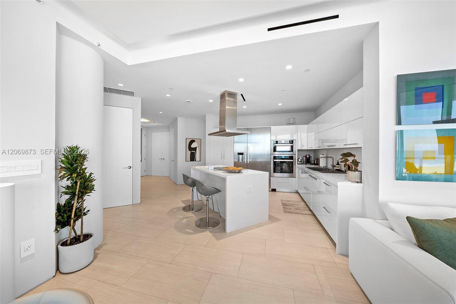 100 S Pointe Dr # 1409, Miami Beach FL 33139 photo 4