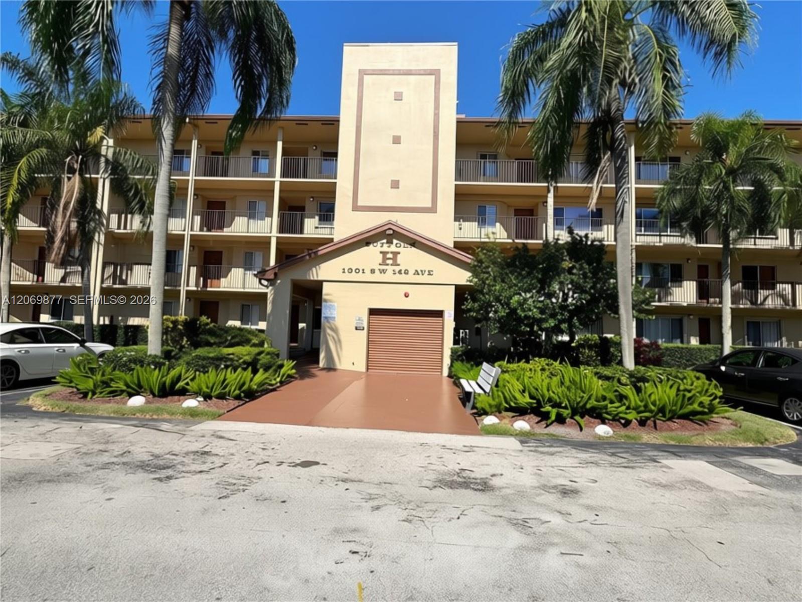 1301 SW 142nd Ave # H, Pembroke Pines FL 33027