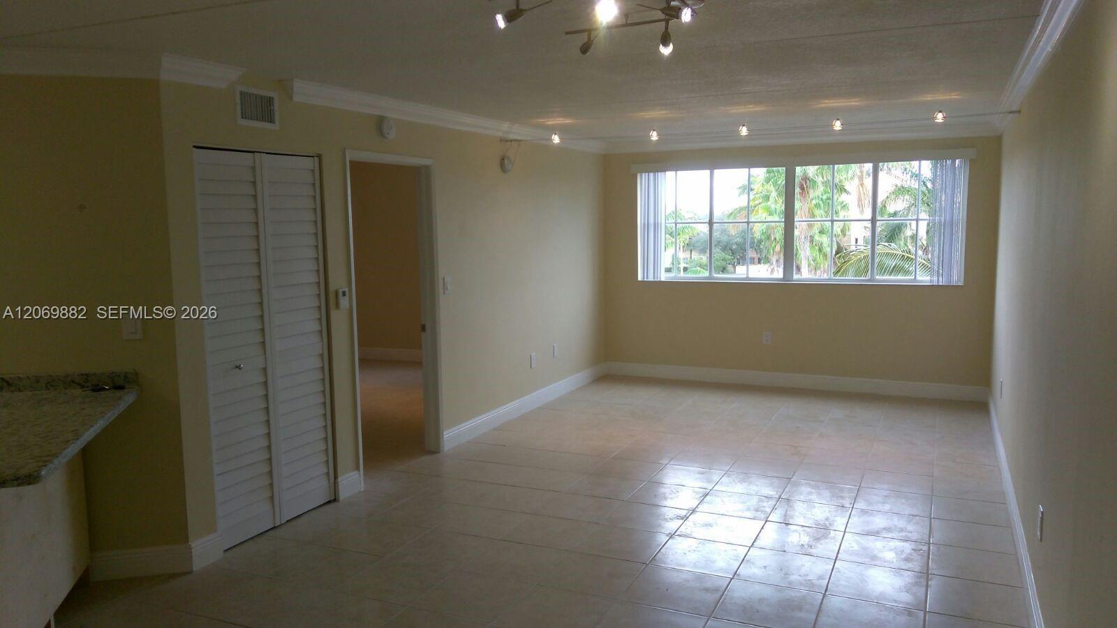 6195 NW 186th St # 417, Hialeah FL 33015 photo 4