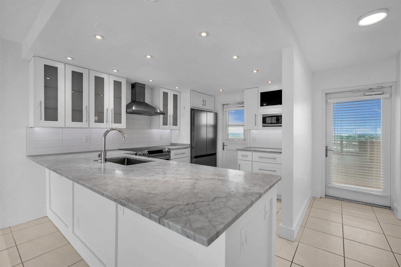 2200 NE 33rd Avenue # 17C, Fort Lauderdale FL 33305 photo 4