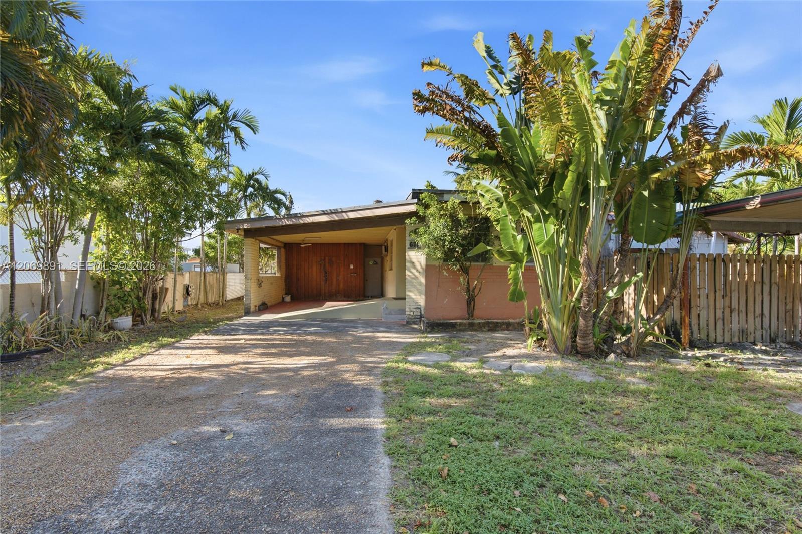 621 SE 4th St, Hialeah FL 33010 photo 4