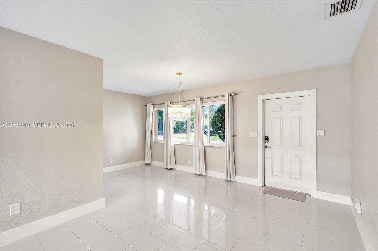 1146 NE 17th Ter, Fort Lauderdale FL 33304 photo 3
