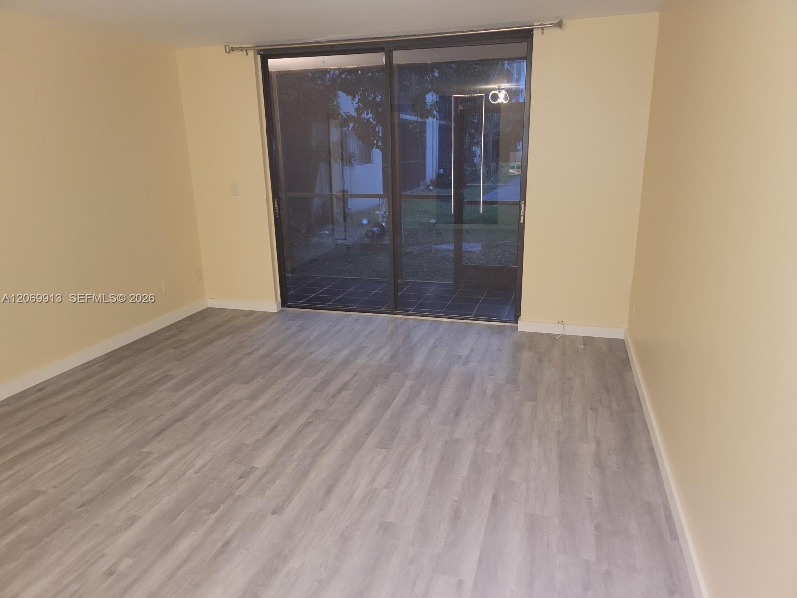 8635 NW 8th St # 116, Miami FL 33126 photo 2