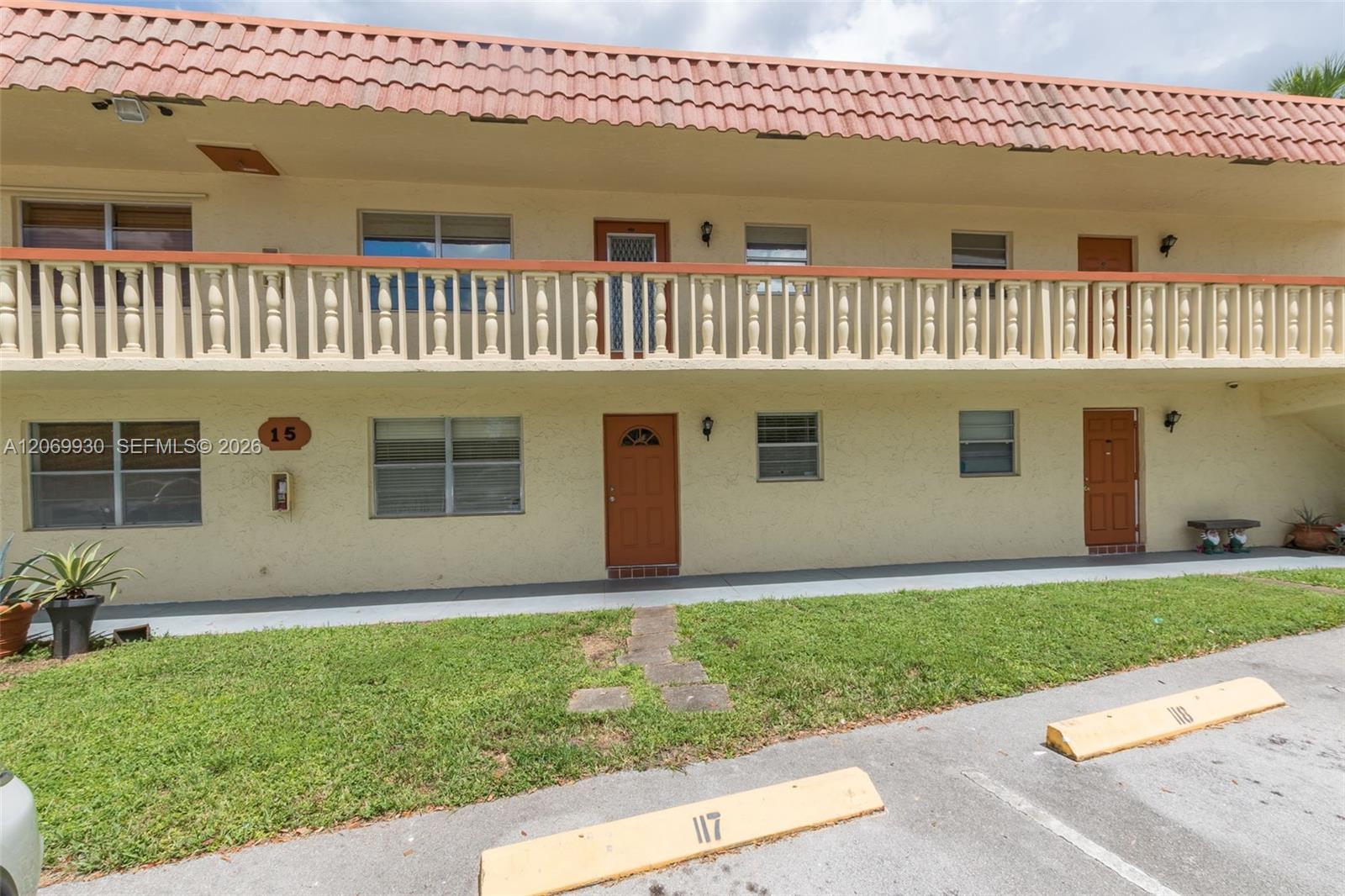 3777 NW 78th Ave # 15C, Davie FL 33024