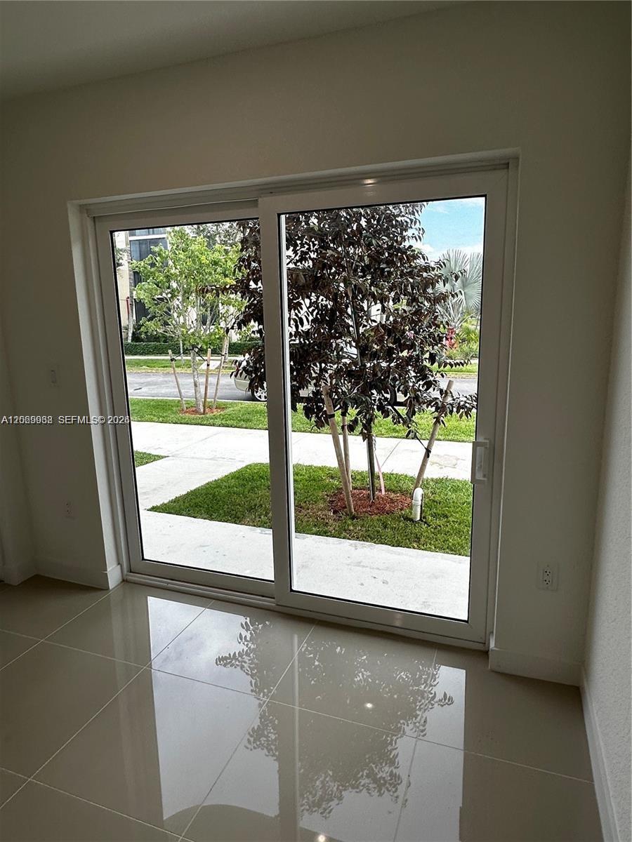 25778 SW 143rd Path # 25778, Homestead FL 33032 photo 2