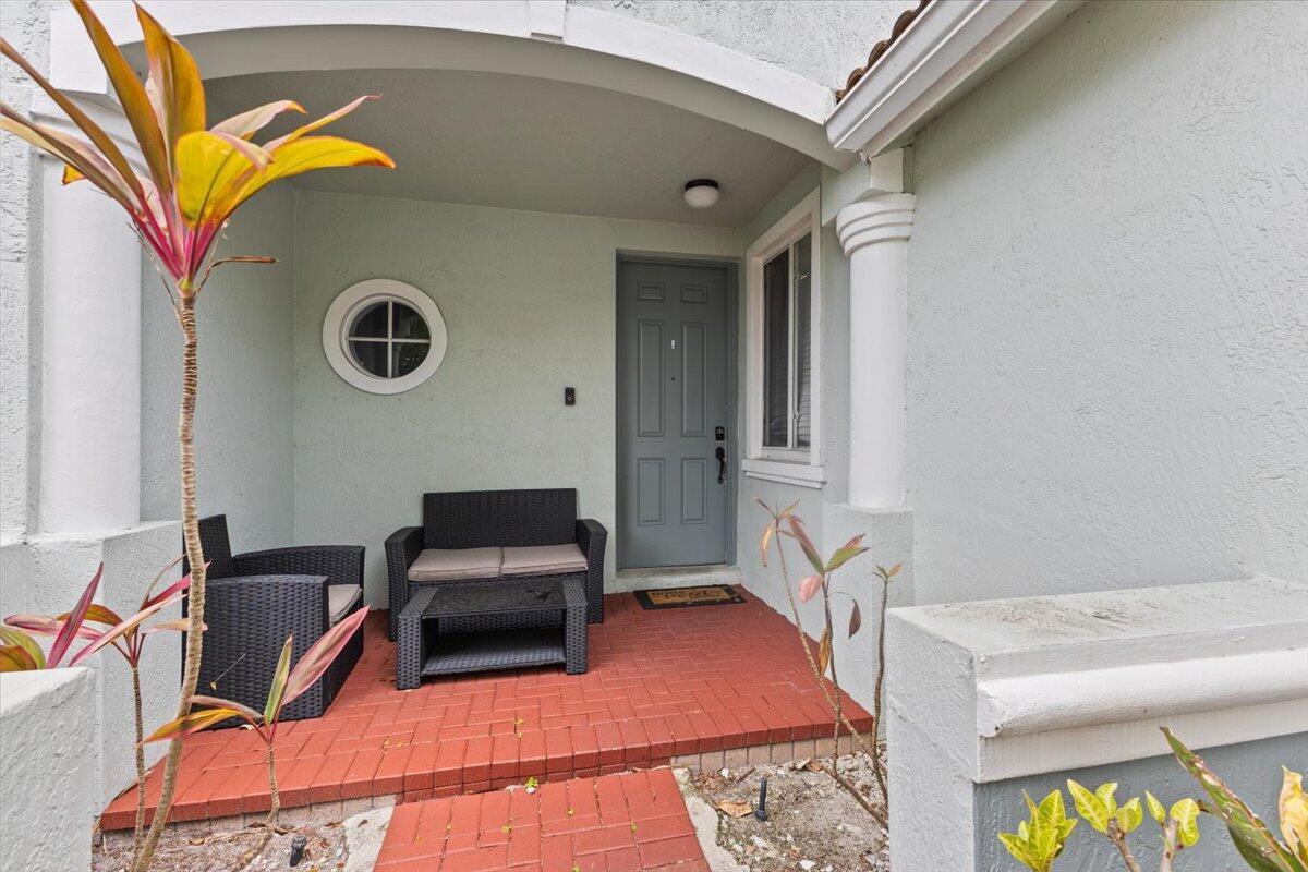 2227 OAKMONT Drive, Riviera Beach FL 33404 photo 5