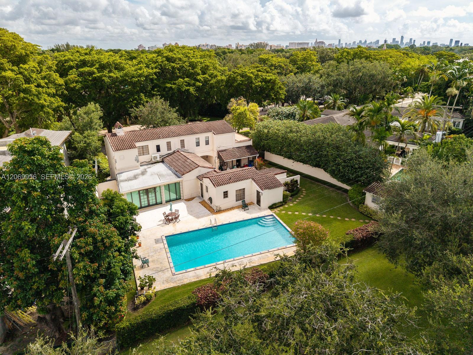 4128 Pinta Ct, Coral Gables FL 33146 photo 2