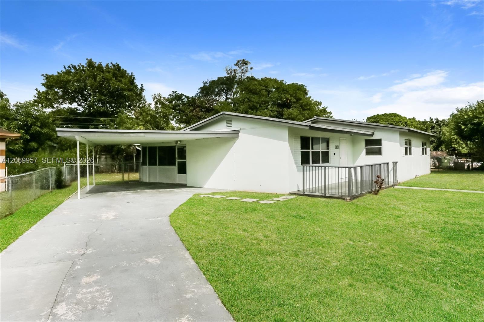 1101 NW 18th St, Fort Lauderdale FL 33311 photo 2