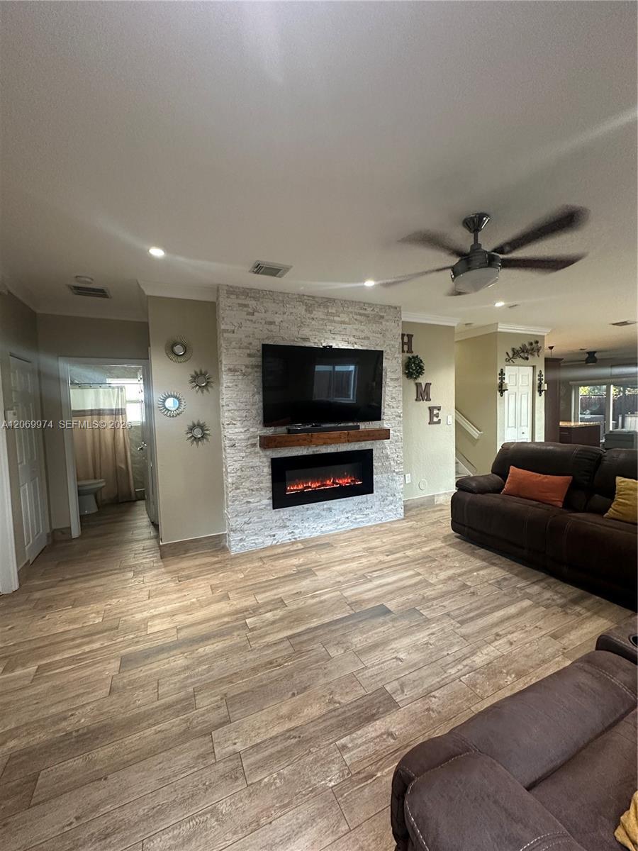 3134 NE 3rd Dr, Homestead FL 33033 photo 4
