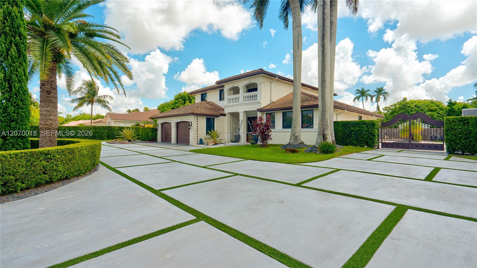 Miami, FL 33187 photo 3