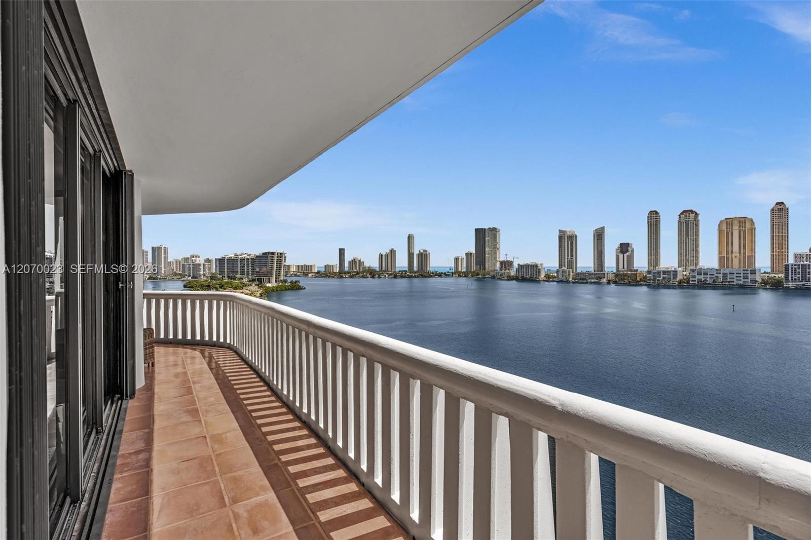 3000 Island Blvd # 1106, Aventura FL 33160 photo 3