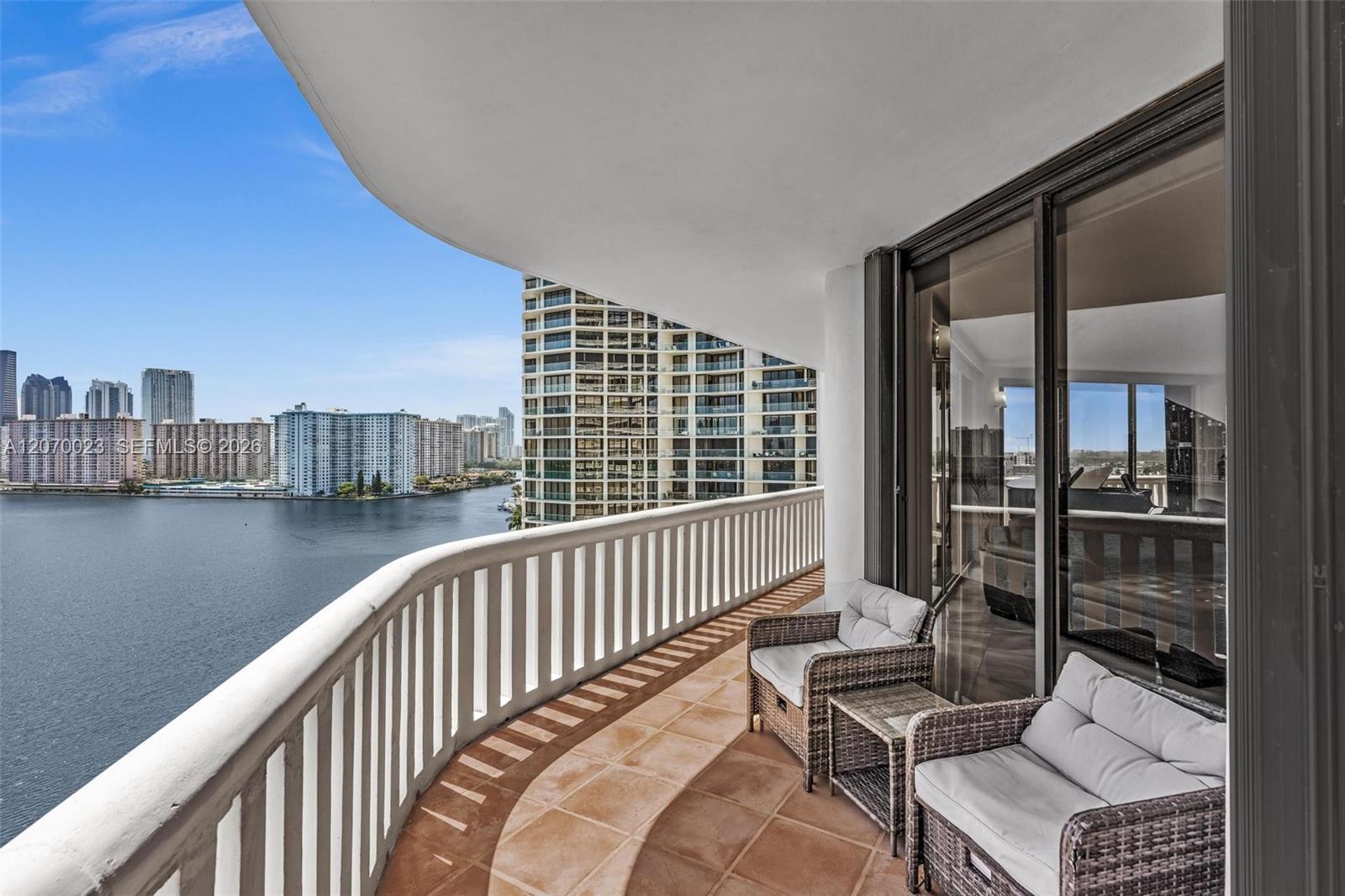 3000 Island Blvd # 1106, Aventura FL 33160 photo 4