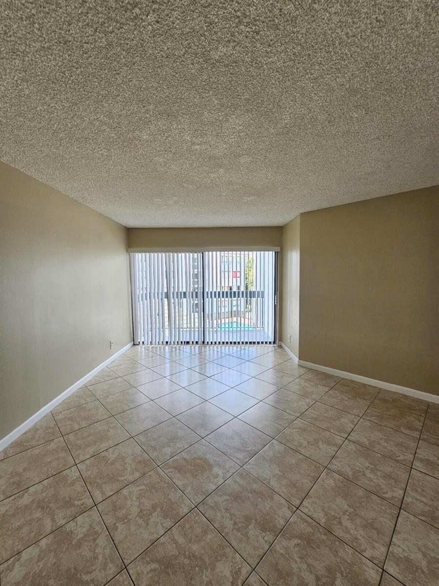 1850 N CONGRESS Avenue # 302, West Palm Beach FL 33401 photo 2