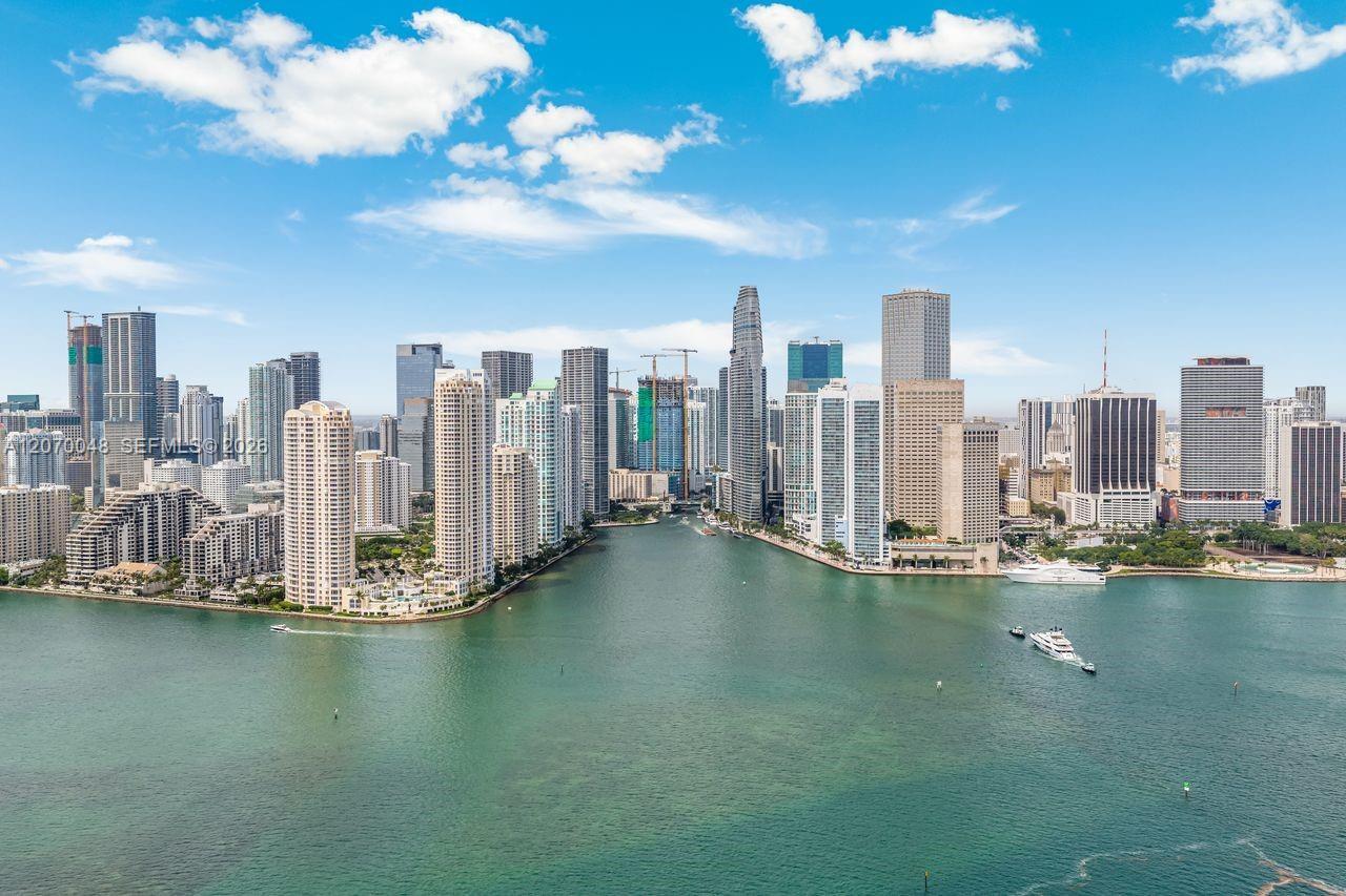 335 S Biscayne Blvd # 2609, Miami FL 33131