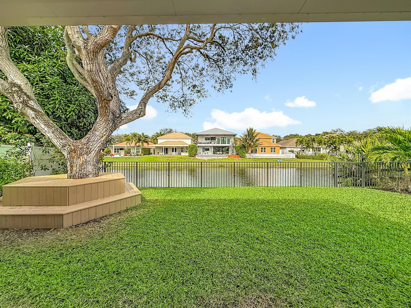 1143 CANOE Point, Delray Beach FL 33444 photo 3