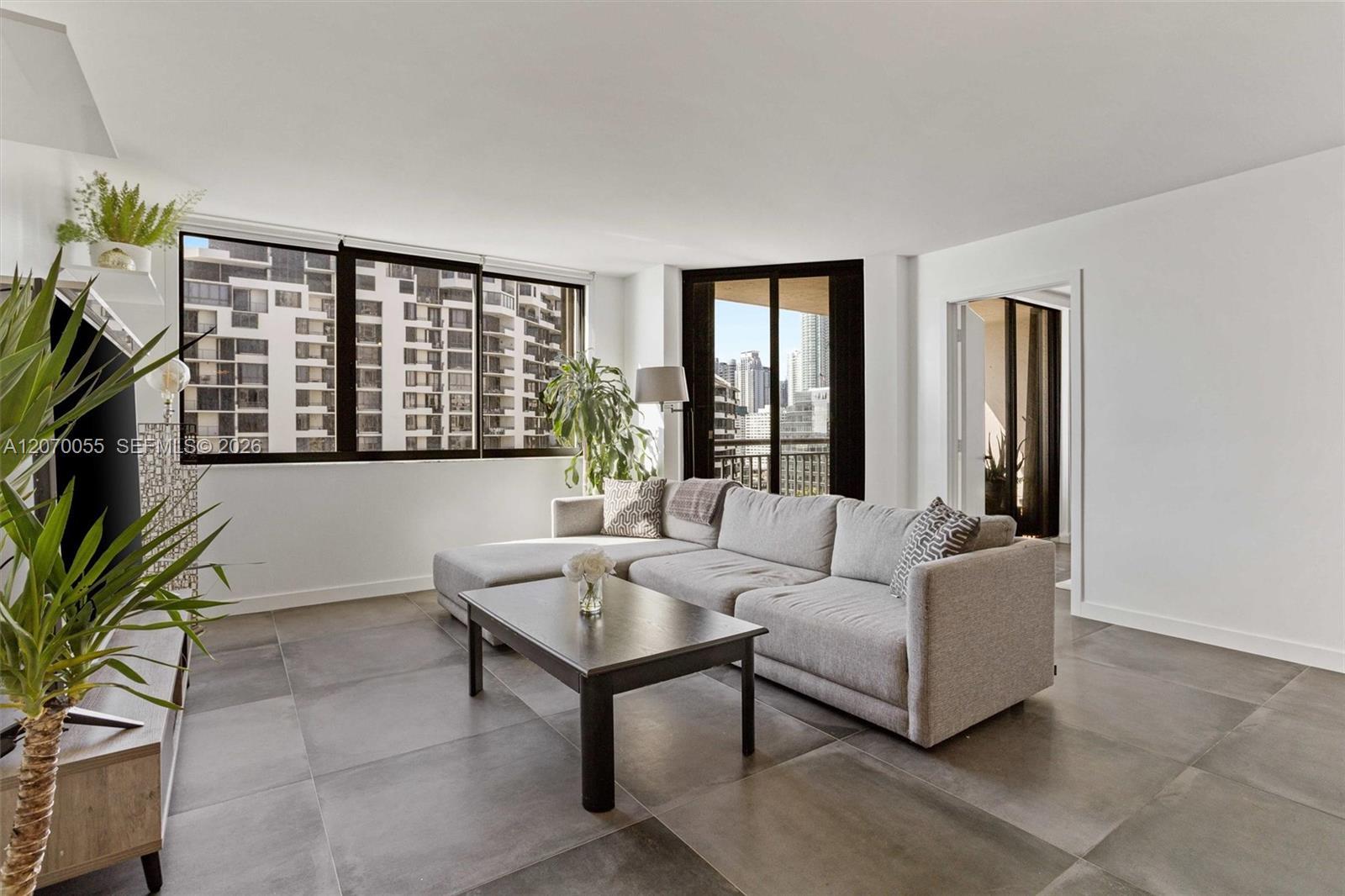 540 Brickell Key Dr # 1519, Miami FL 33131 photo 2