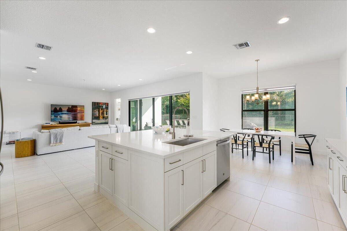 17496 Sparkling River Road, Boca Raton FL 33496 photo 3