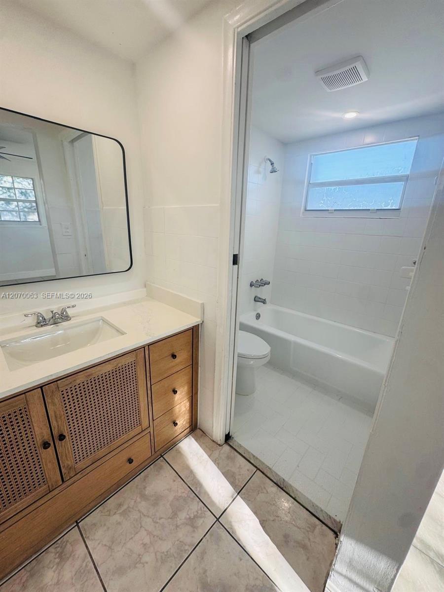 2502 Harding St # 2, Hollywood FL 33020 photo 5