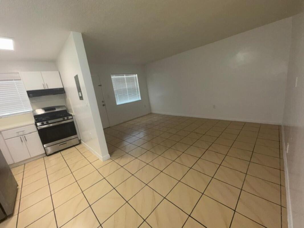 2031 NE 139th Street # 6, North Miami Beach FL 33181 photo 2