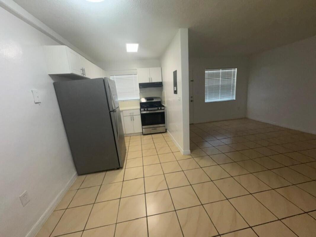 2031 NE 139th Street # 6, North Miami Beach FL 33181 photo 4