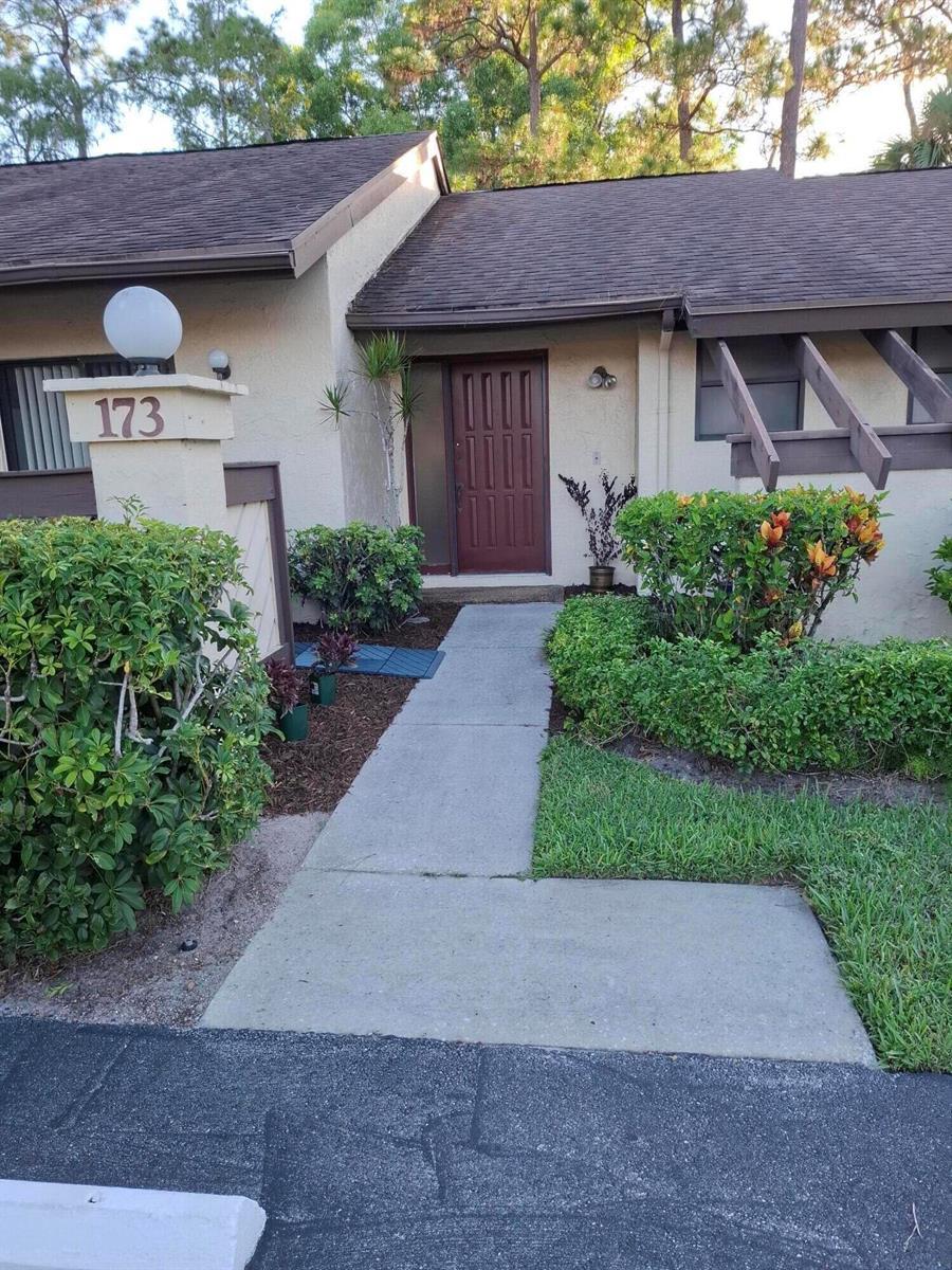 173 SARITA Court, Royal Palm Beach FL 33411 photo 2