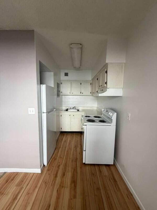 610 NE 1st Avenue # 19, Fort Lauderdale FL 33304 photo 3