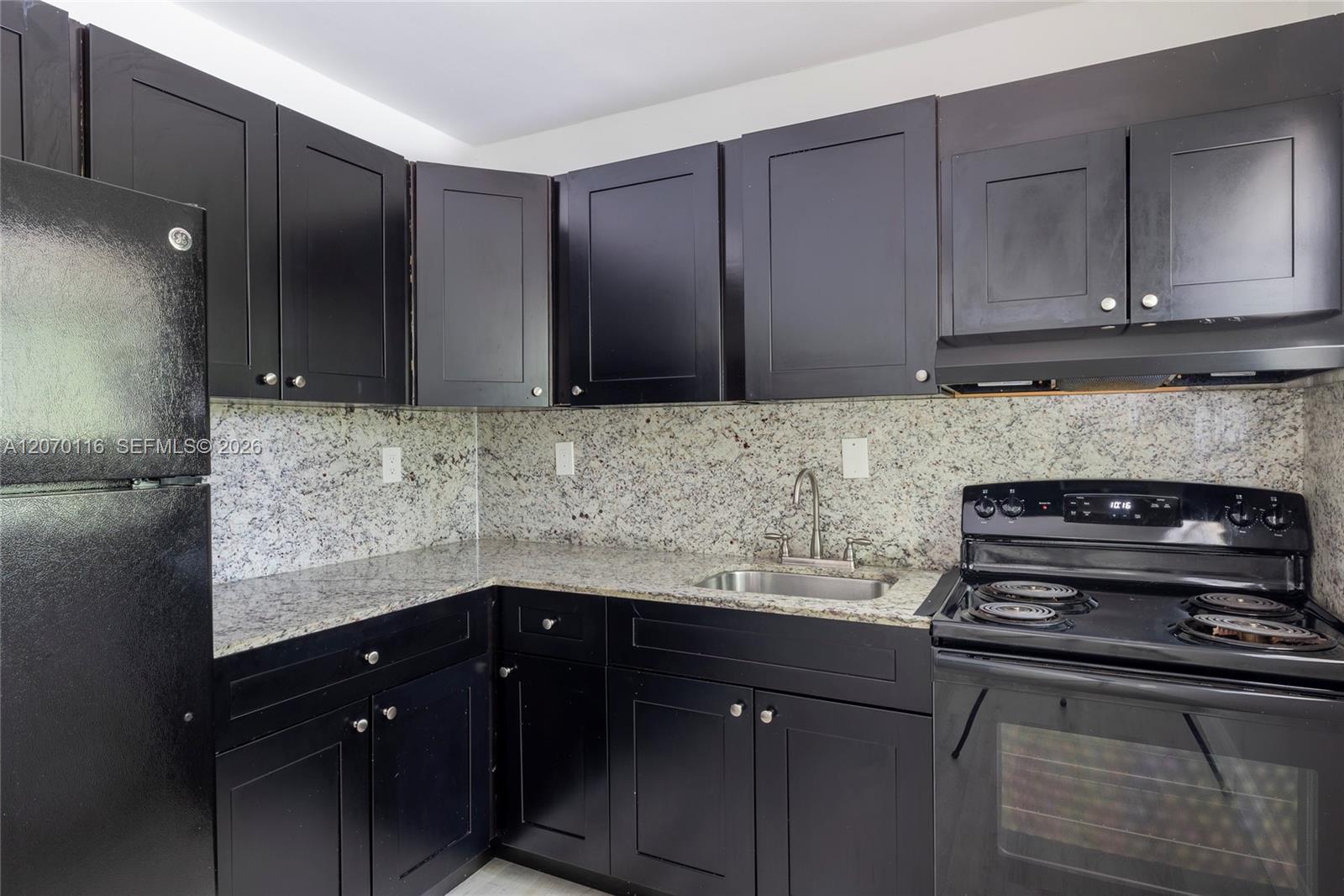 1091 SW 4th St # 2, Miami FL 33130 photo 2