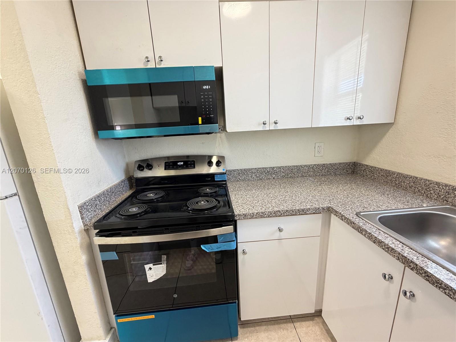 333 NW 2nd Ave # 5, Hallandale Beach FL 33009 photo 3