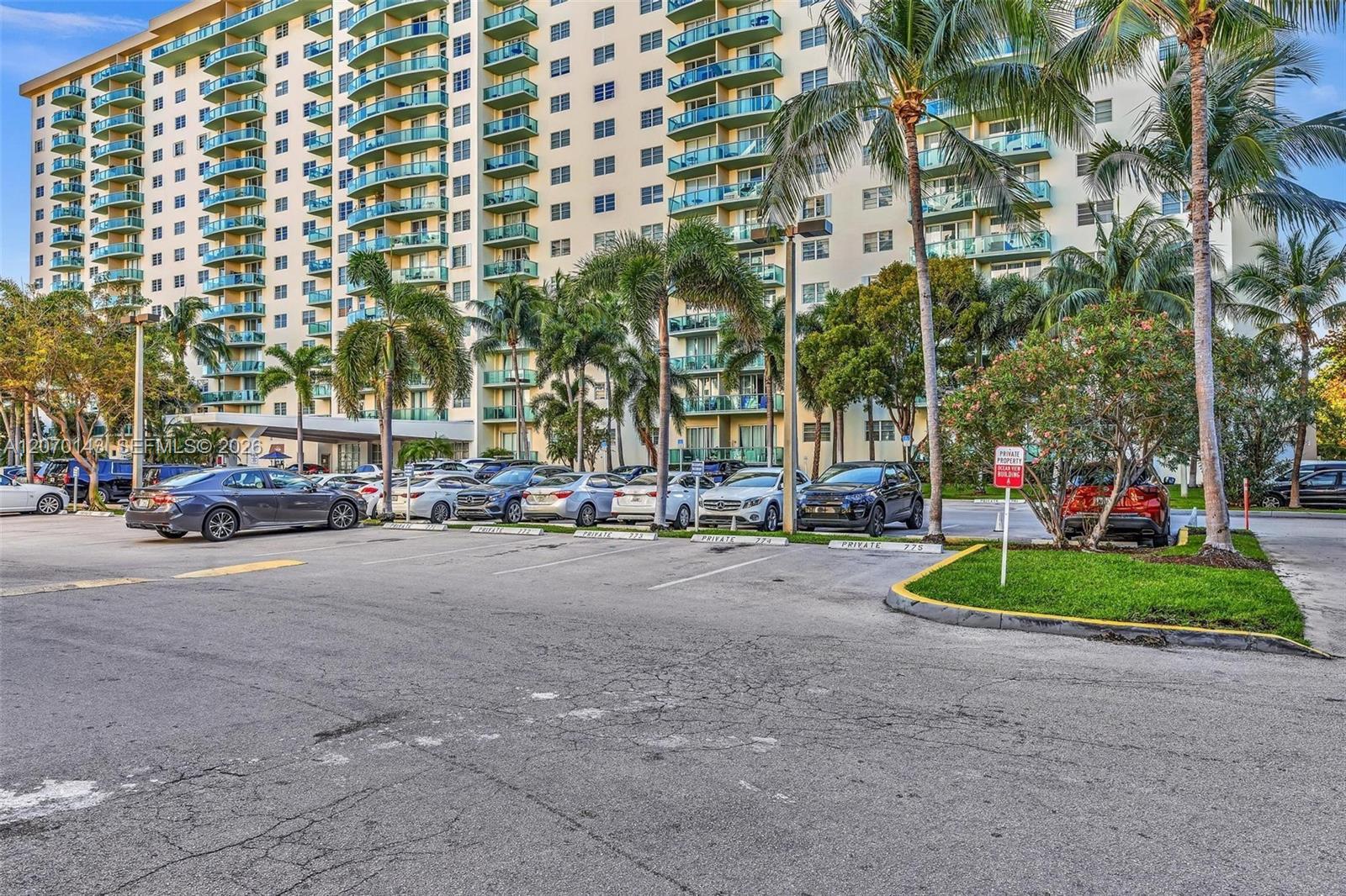19390 Collins Ave # 908, Sunny Isles Beach FL 33160 photo 2