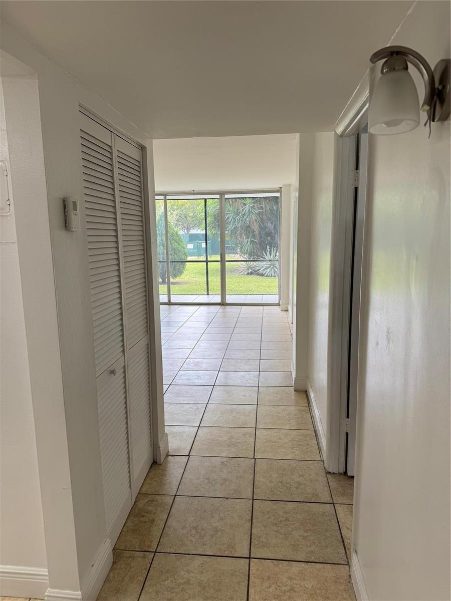 115 ROYAL PARK Drive # 1F, Oakland Park FL 33309 photo 4