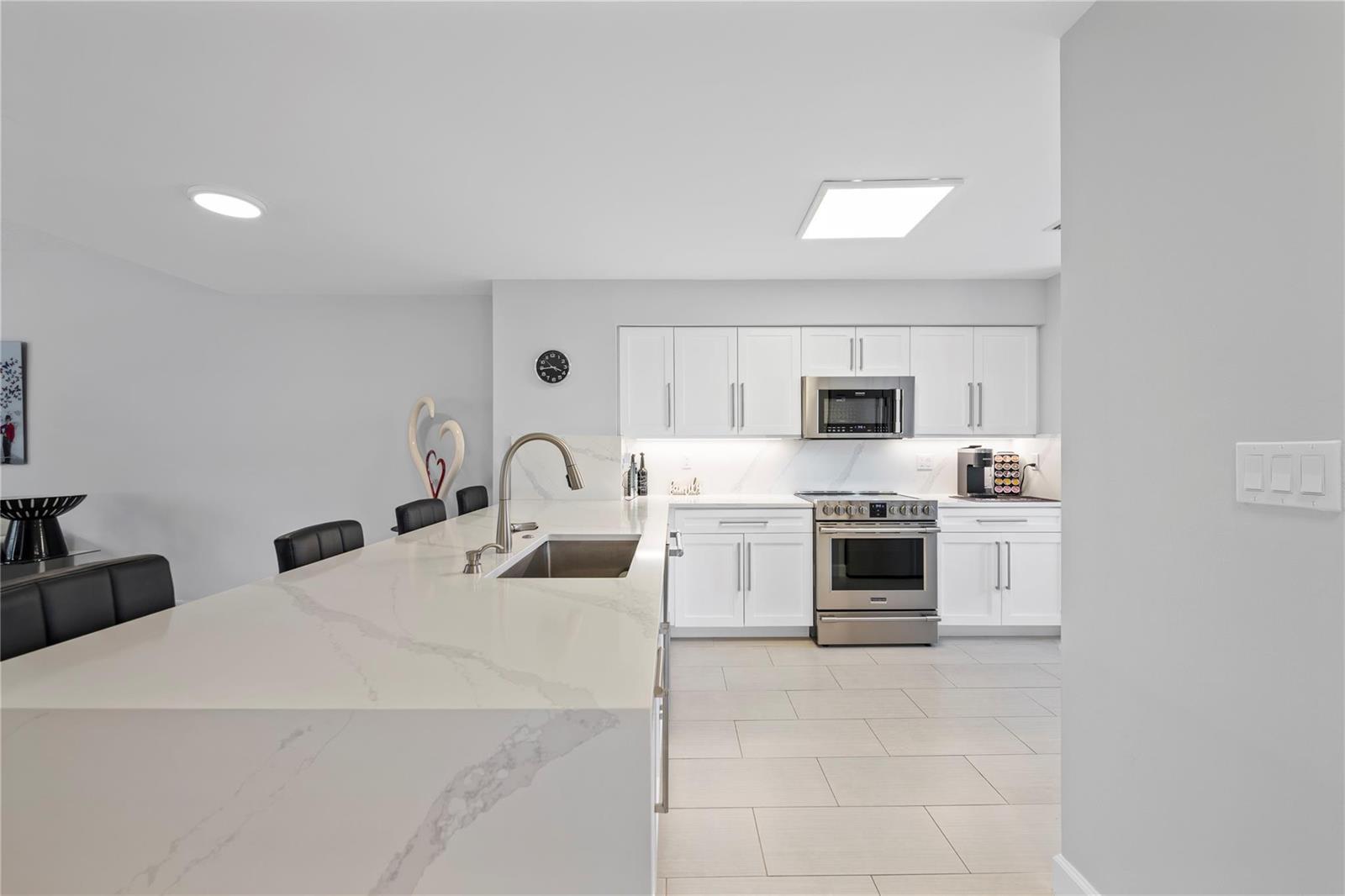240 NE 2ND Street # F, Delray Beach FL 33444 photo 5