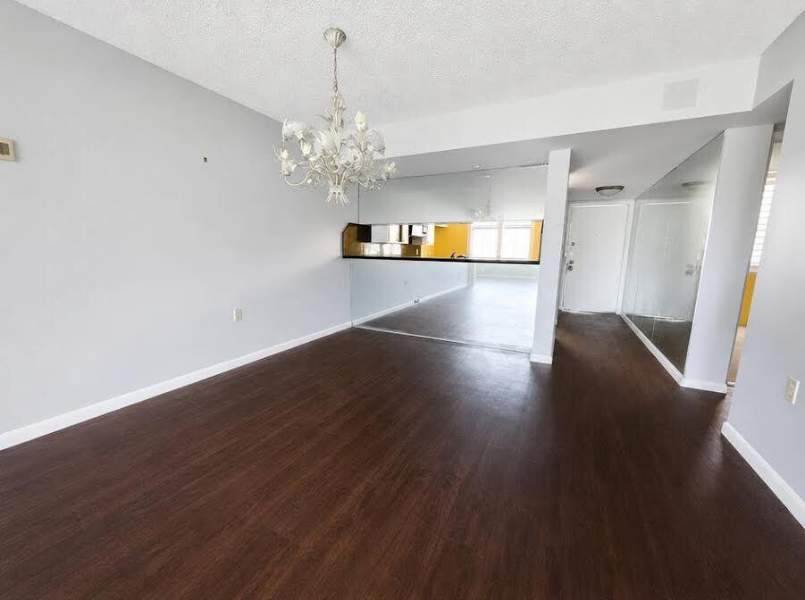 3540 WHITEHALL Drive # 105, West Palm Beach FL 33401 photo 3