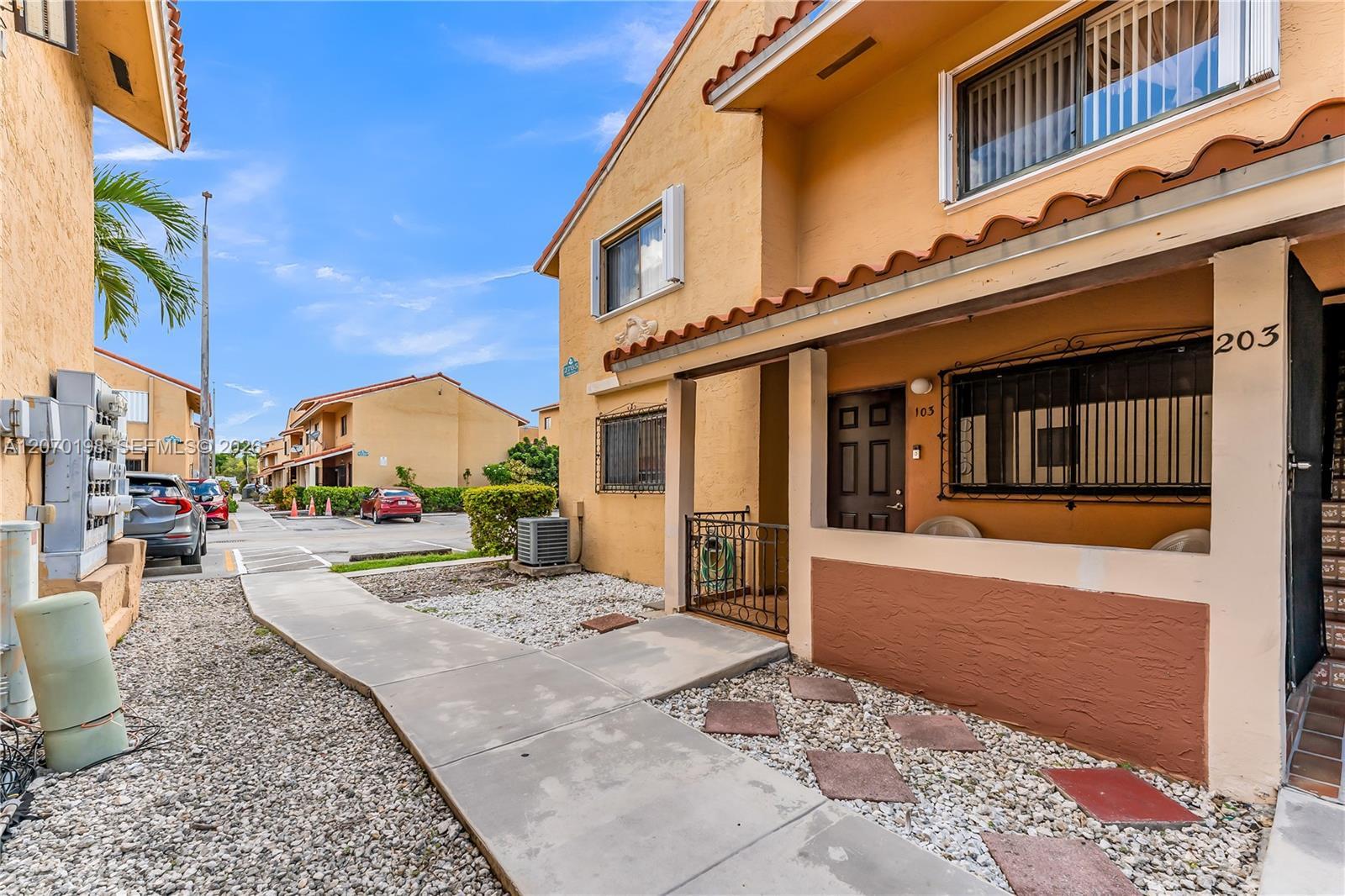 2765 W 61st Pl # 103, Hialeah FL 33016 photo 3
