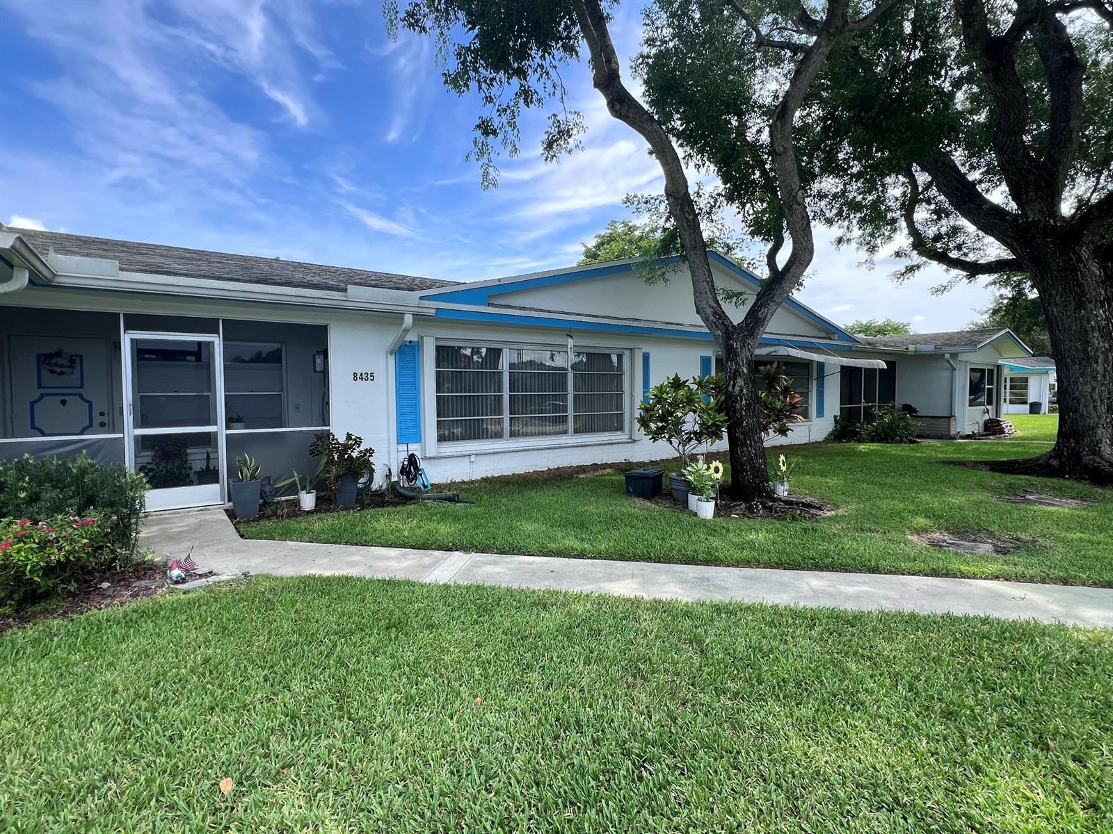 8435 NW 10TH Street # B50, Plantation FL 33322