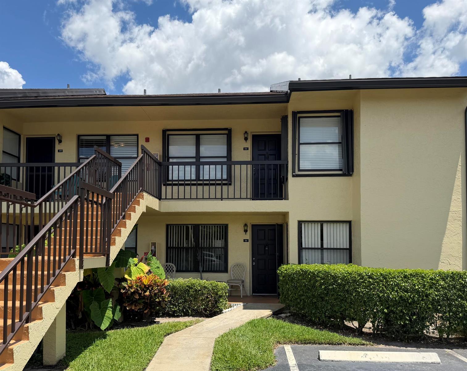4692 Lucerne Lakes Boulevard E # 106, Lake Worth FL 33467 photo 2