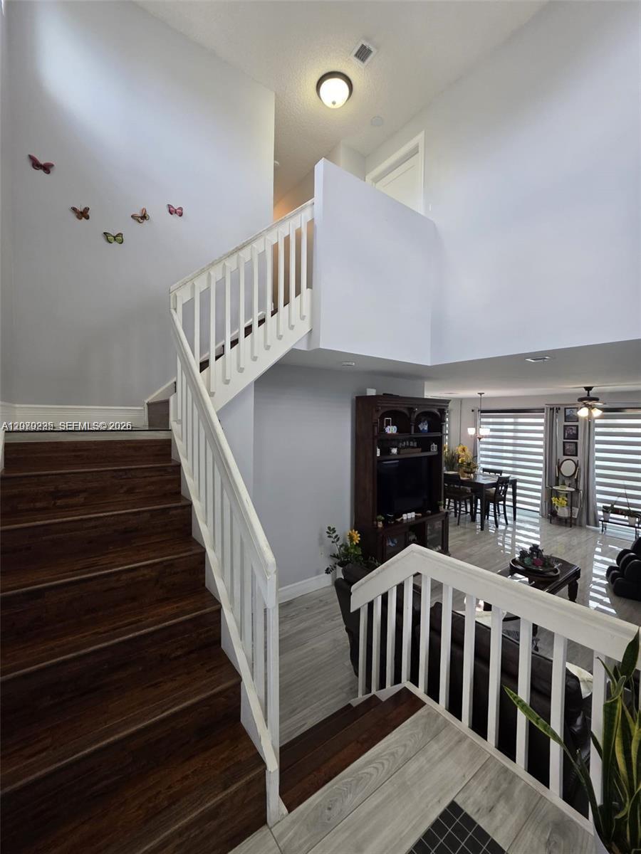 680 NW 159th Ave, Pembroke Pines FL 33028 photo 3