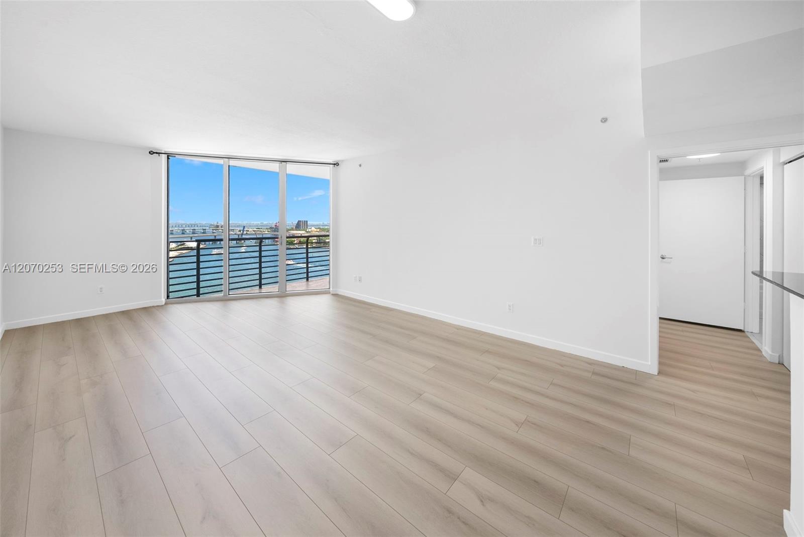 335 S Biscayne Blvd # 1910, Miami FL 33131 photo 2