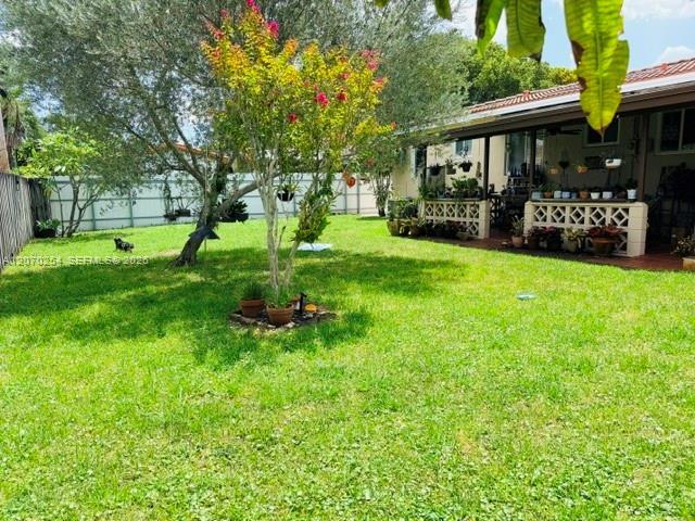 245 W 60th St, Hialeah FL 33012 photo 2