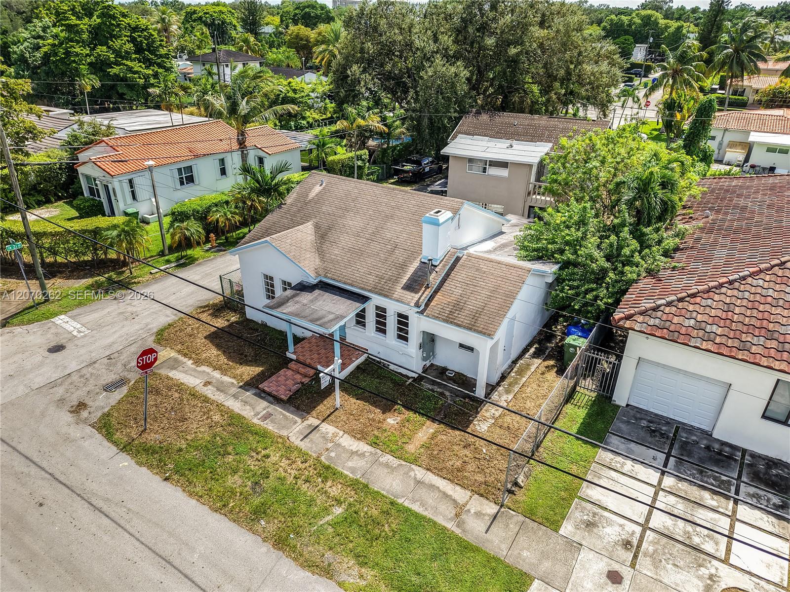 2100 SW 25th St, Miami FL 33133 photo 4
