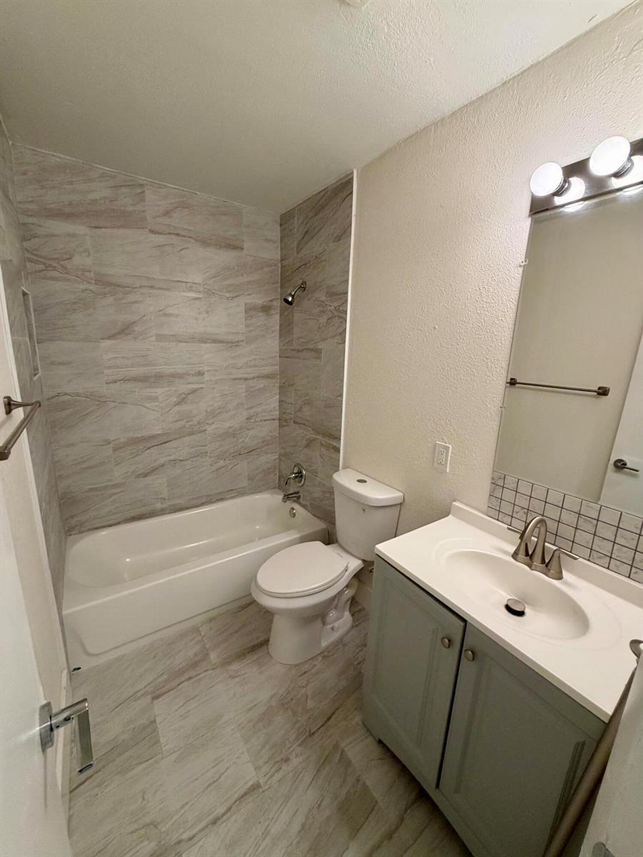 2851 NW 11TH Place # 3, Fort Lauderdale FL 33311 photo 5