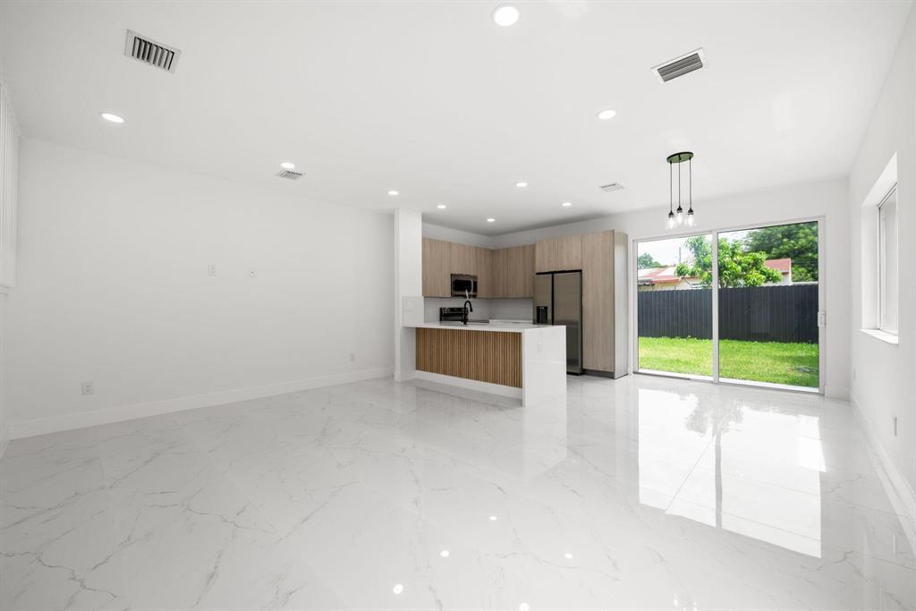 1357 NW 42nd Street # 1357, Miami FL 33142