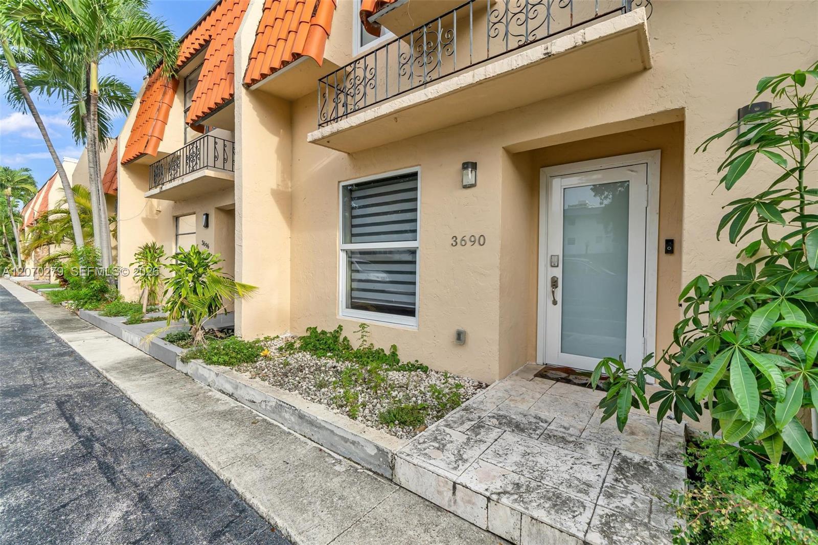 3690 NE 167th St # 34, North Miami Beach FL 33160 photo 2